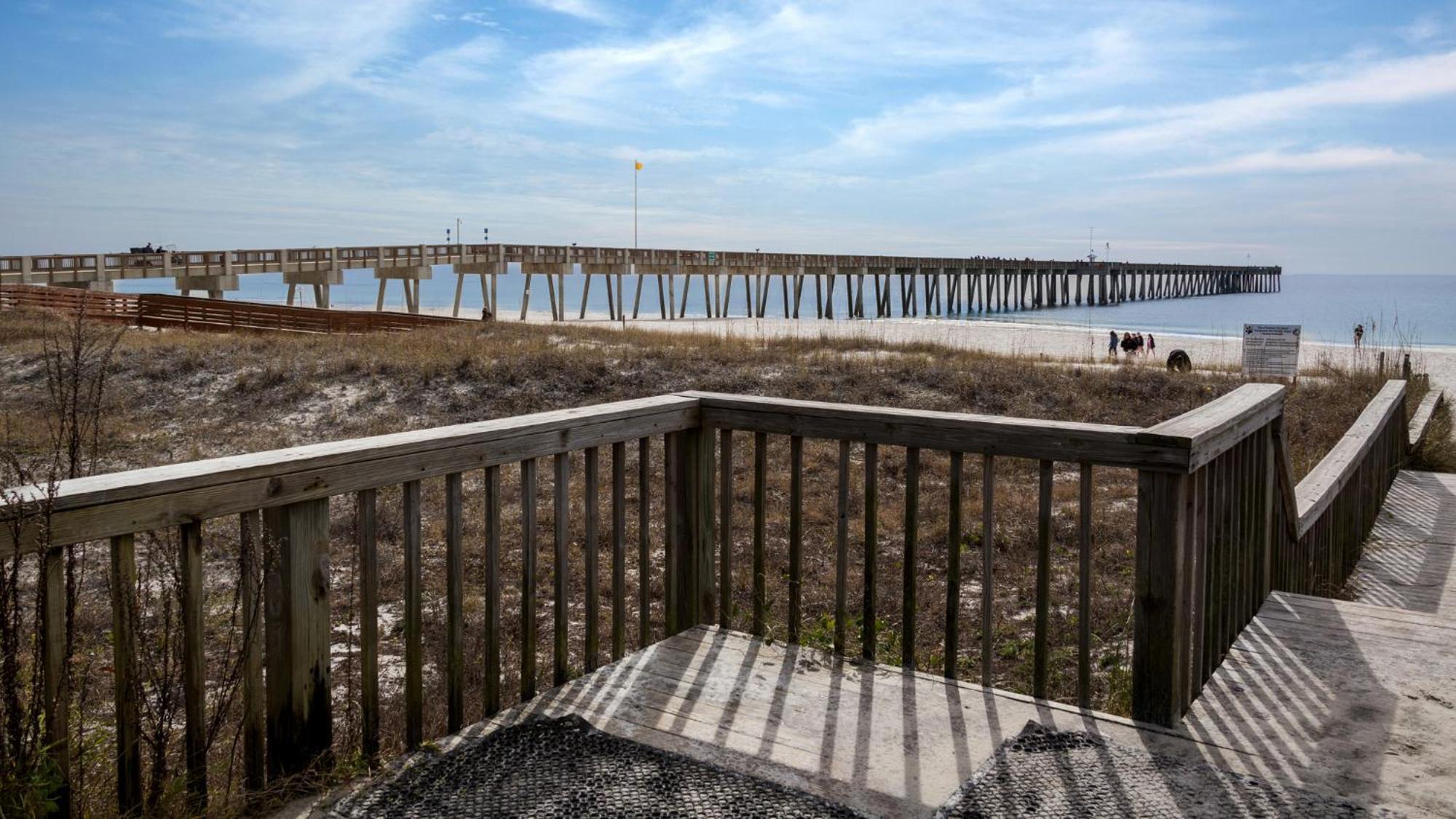 1 Bd Grand Panama 2-1002 ! Outstanding Views And Amenities!